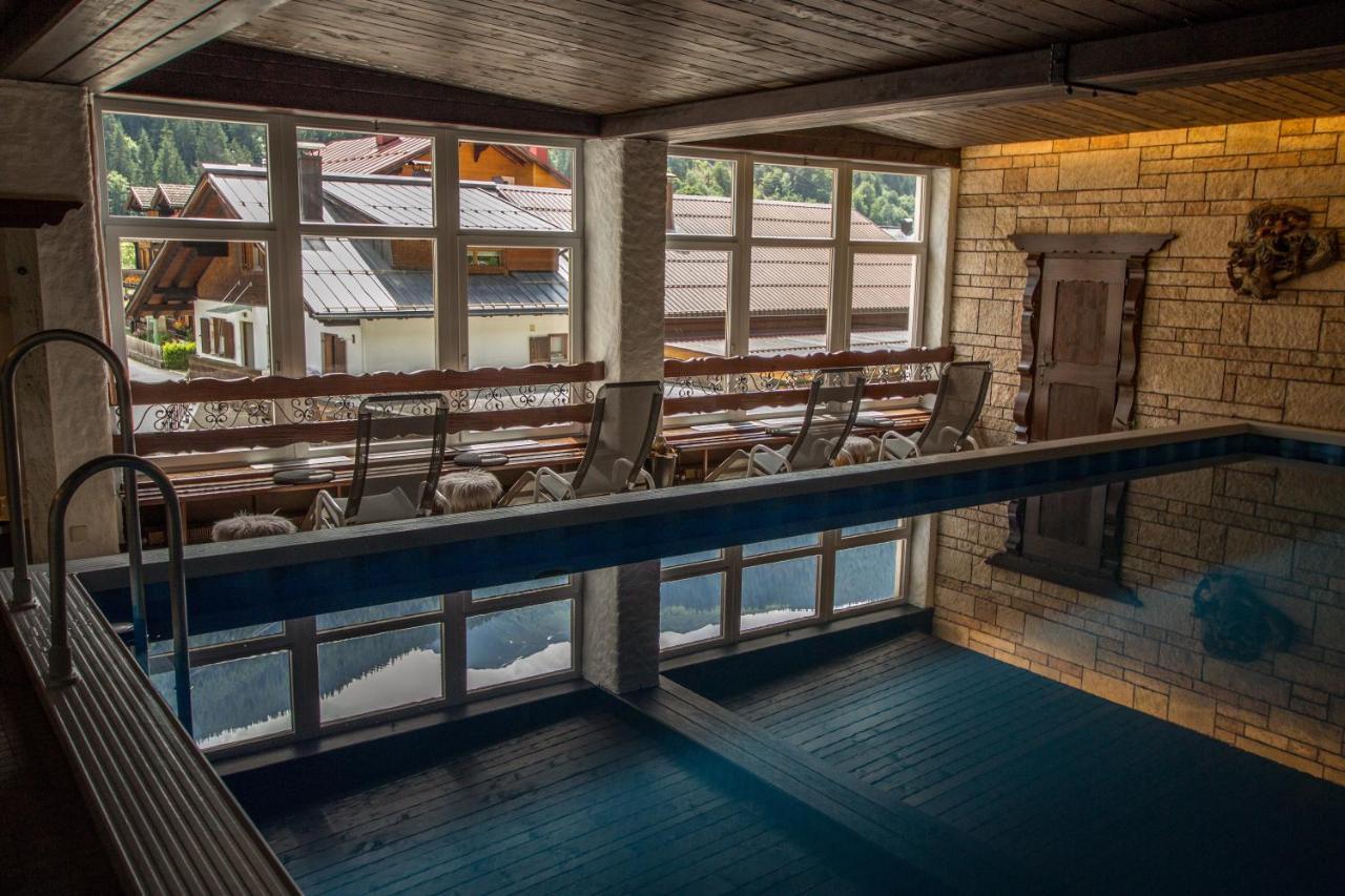 Pension Christophorus Hotel Garni パーテネン エクステリア 写真