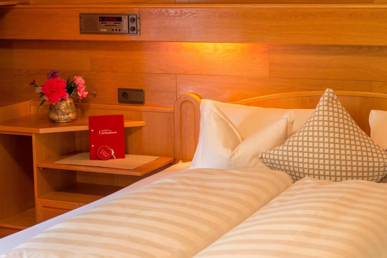 Pension Christophorus Hotel Garni パーテネン エクステリア 写真