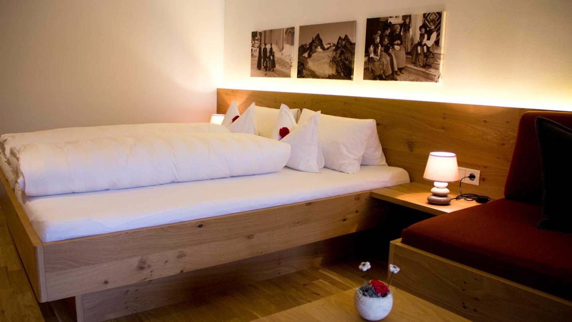 Pension Christophorus Hotel Garni パーテネン エクステリア 写真