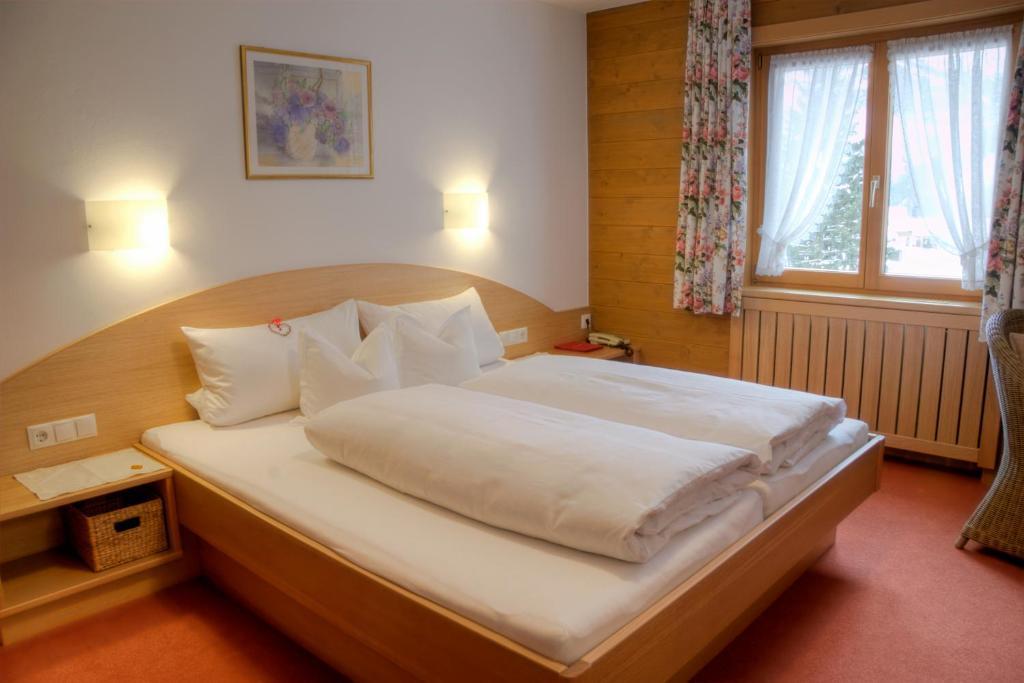 Pension Christophorus Hotel Garni パーテネン 部屋 写真